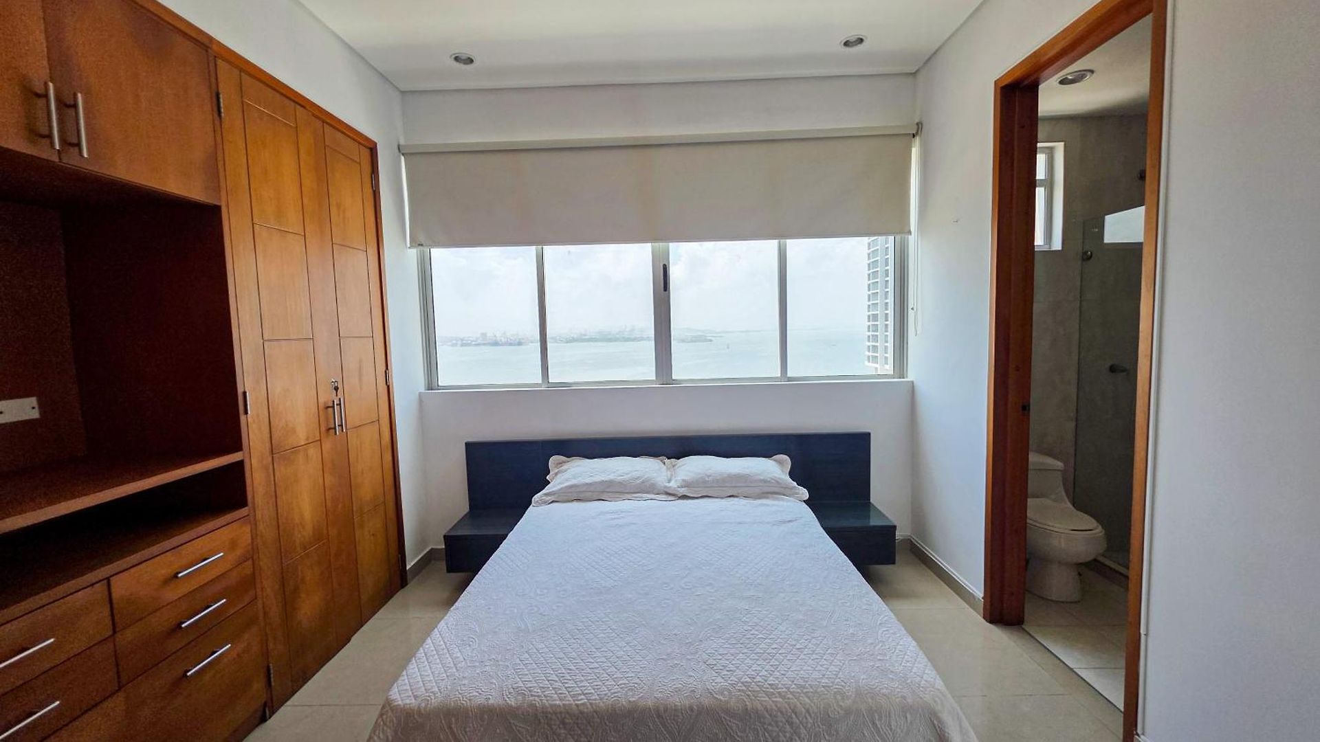 Modern 2br With Ocean View Walk To 16th Floor Bocagrande Apartamento *